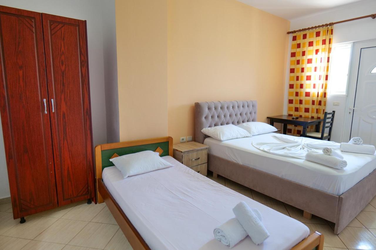 Hotel Ilias House Ksamil Exterior foto