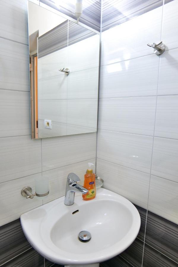 Hotel Ilias House Ksamil Exterior foto
